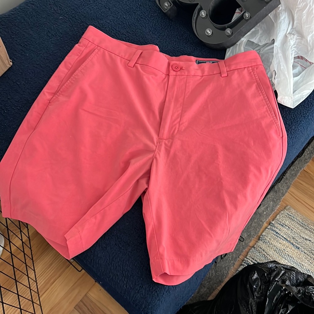 Vineyard vines performance shorts